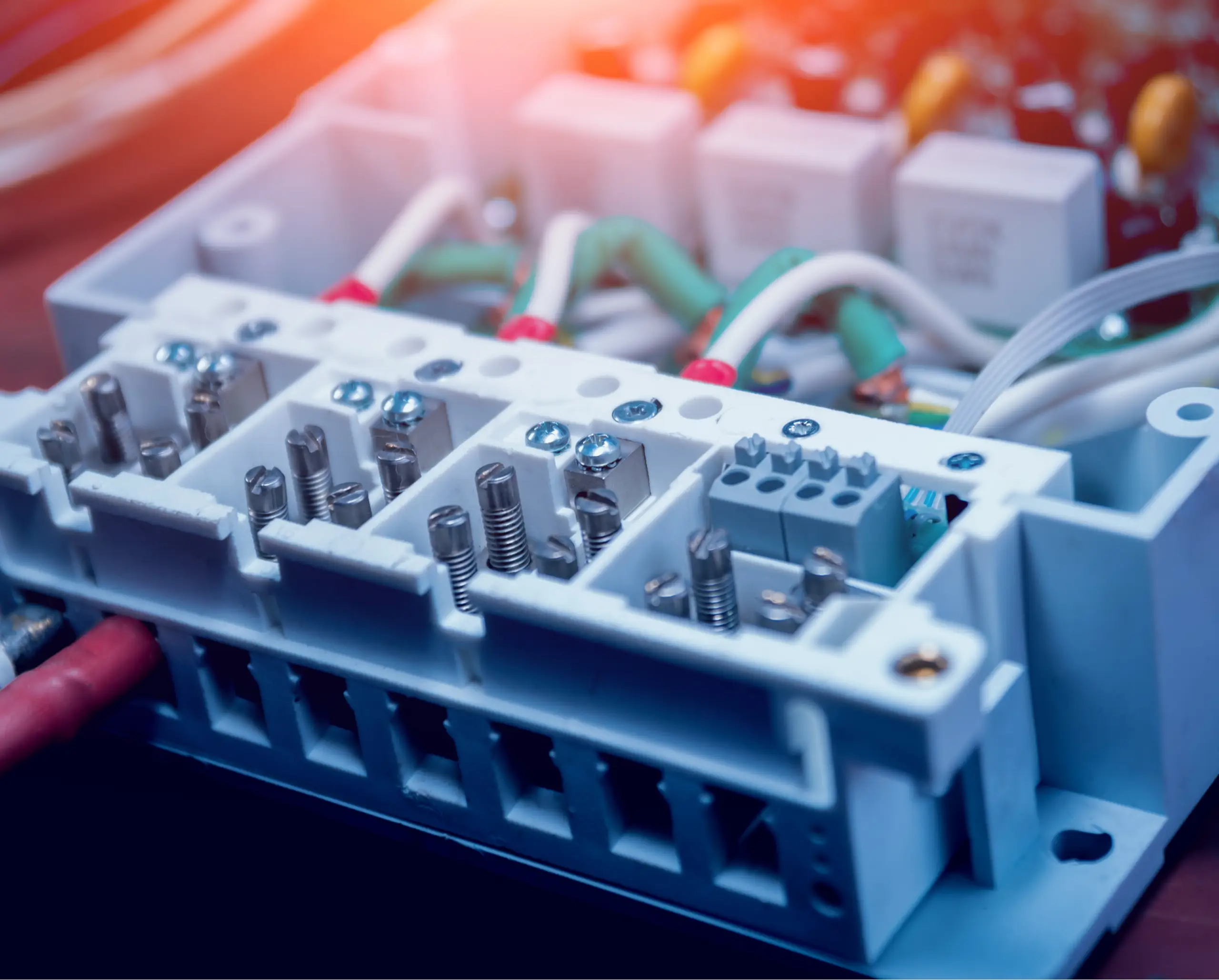 schillinggroup-amperia-elektrotechnik-elektroniker-technik-elektrik-elektriker Elektrotechnik mit Amperia